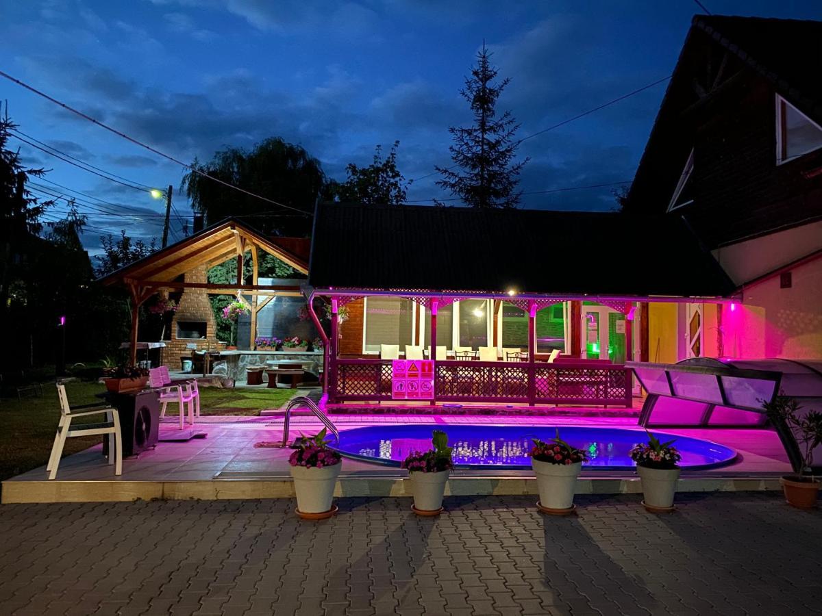 Vila Eszter Hotel Sovata Exterior photo